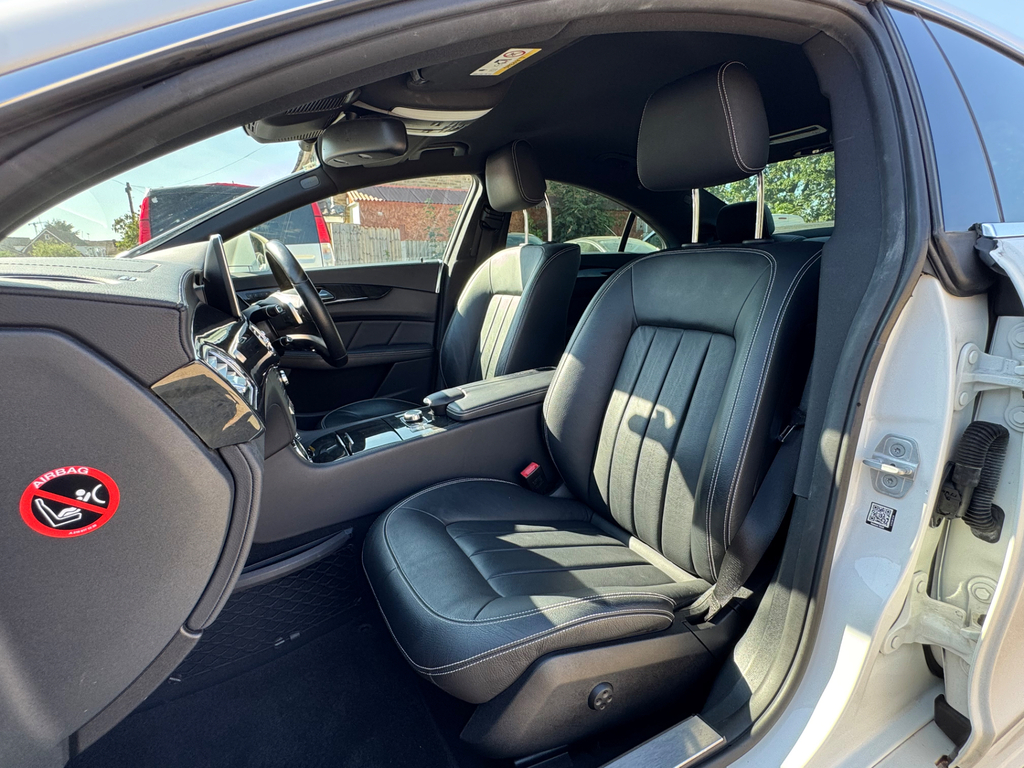 Mercedes-Benz CLS Cls350d V6 Amg Line Silver #20
