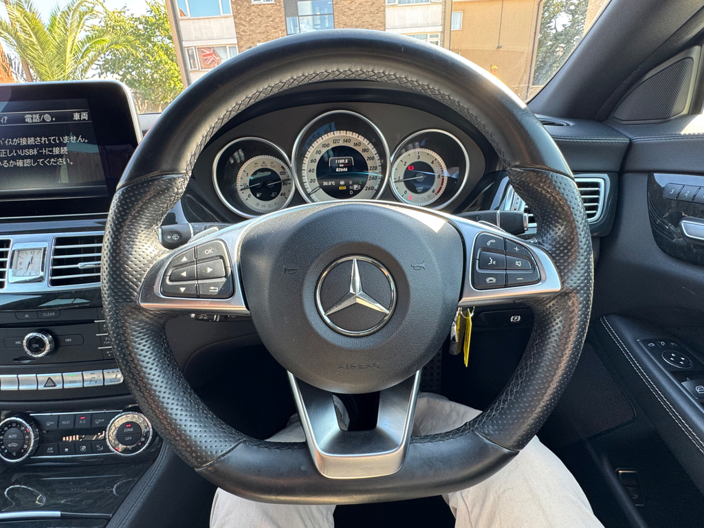 Mercedes-Benz CLS Cls350d V6 Amg Line Silver #34