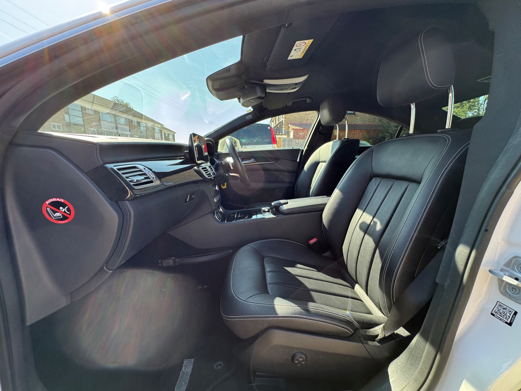 Mercedes-Benz CLS Cls350d V6 Amg Line Silver #19