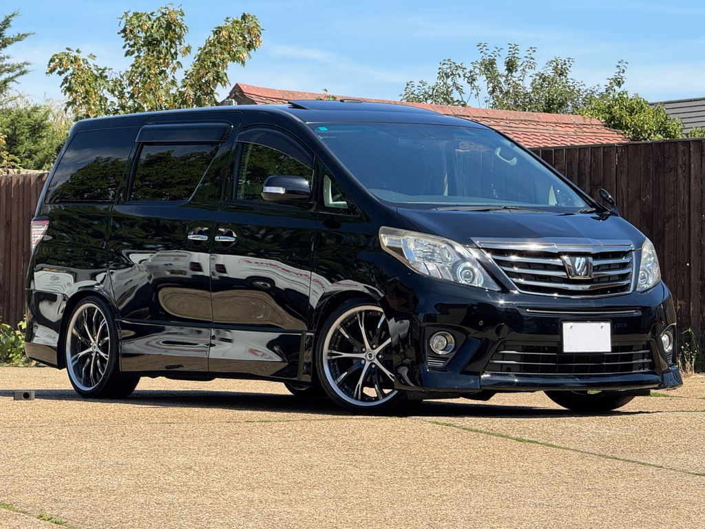 Toyota Alphard Mpv Black