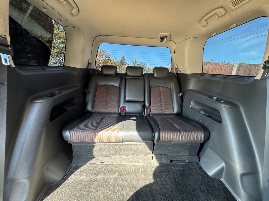 Nissan Elgrand 250 Highway Star 2.5 4Wd 8 Seater White #38
