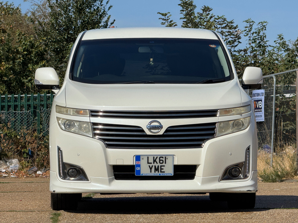 Nissan Elgrand Nissan Elgrand Highway Star 2.5 61-11 White #2