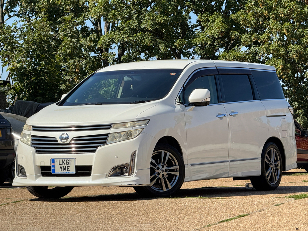 Nissan Elgrand Nissan Elgrand Highway Star 2.5 61-11 White #3