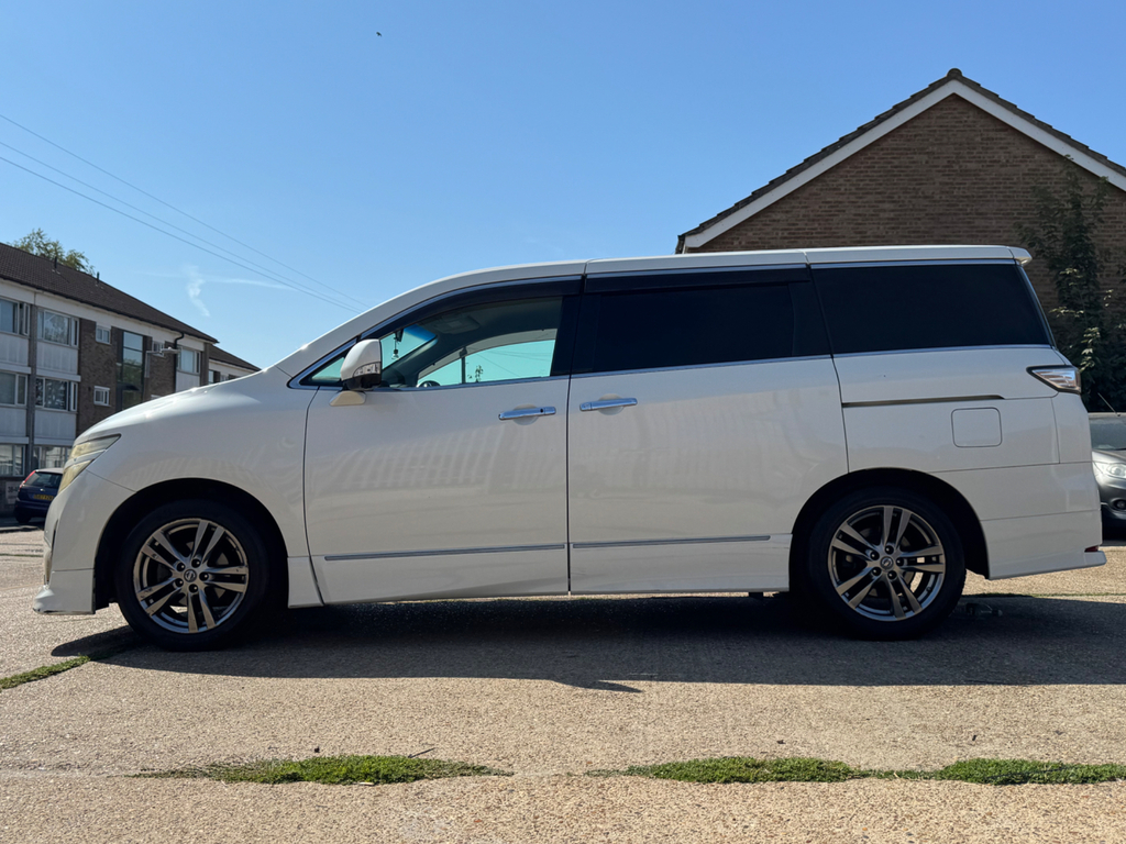 Nissan Elgrand 250 Highway Star 2.5 4Wd 8 Seater White #8