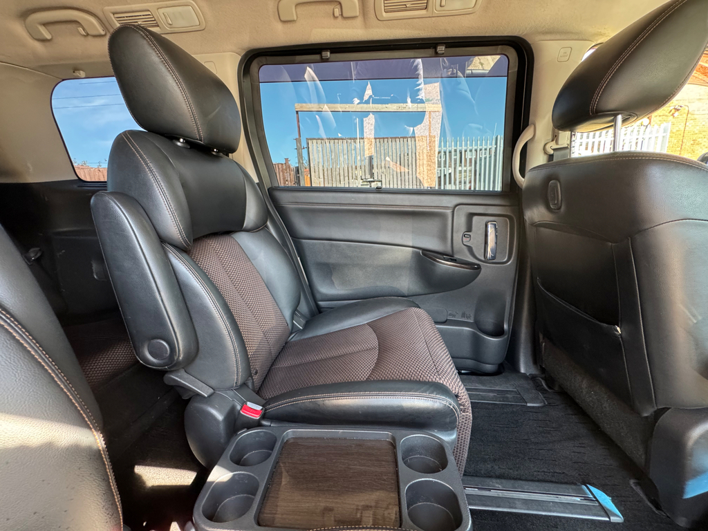 Nissan Elgrand 250 Highway Star 2.5 4Wd 8 Seater White #34