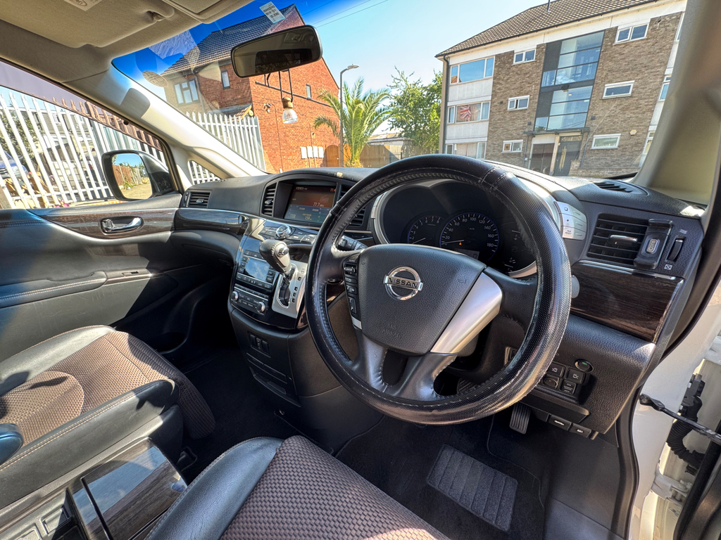 Nissan Elgrand 250 Highway Star 2.5 4Wd 8 Seater White #15