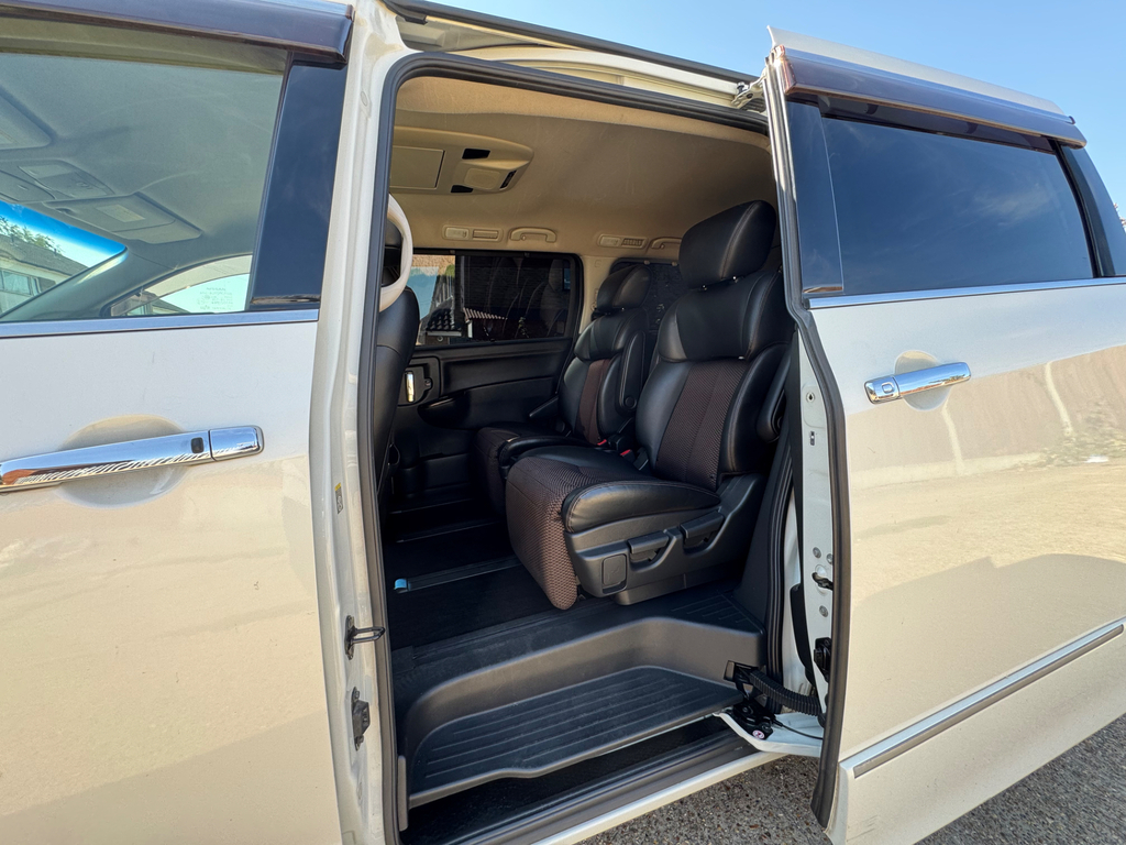 Nissan Elgrand 250 Highway Star 2.5 4Wd 8 Seater White #27