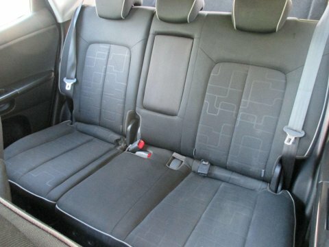Kia Venga 1.6 3 Euro 6 Ss White #40