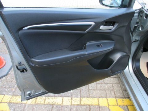 Honda Jazz Hatchback 1.3 I-vtec Se Cvt Euro 6 Ss 2016 Silver #50