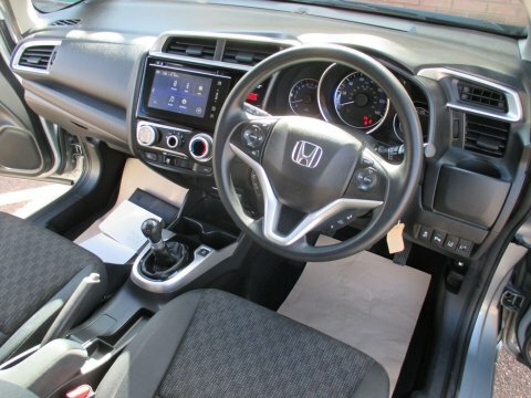 Honda Jazz Hatchback 1.3 I-vtec Se Cvt Euro 6 Ss 2016 Silver #18