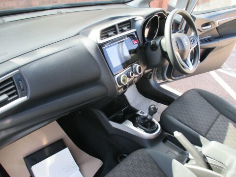 Honda Jazz Hatchback 1.3 I-vtec Se Cvt Euro 6 Ss 2016 Silver #17