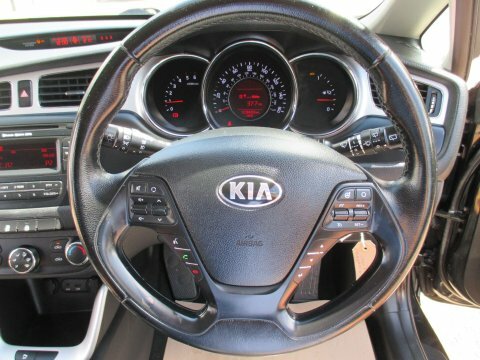 Kia Ceed 2012 1.6 2 Sports Wagon Euro 5 Red #18