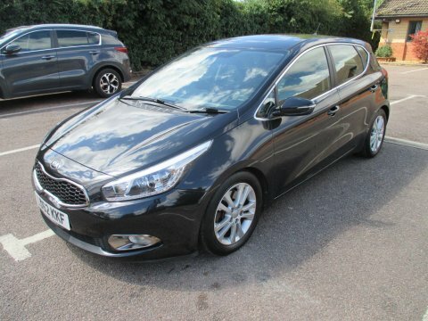 Kia Ceed 1.6 Crdi Ecodynamics Black #2