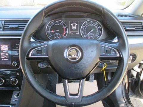 Skoda Superb 2.0 Tsi 190Ps Se L Dsg Estate Green #17