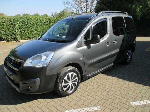 Peugeot Partner Tepee 1.6 Bluehdi Outdoor Grey #2