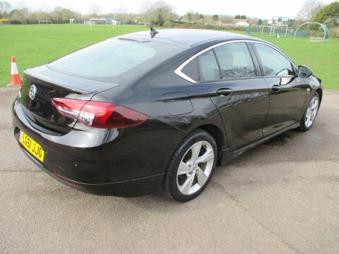 Vauxhall Insignia 2.0 Turbo D Black #5