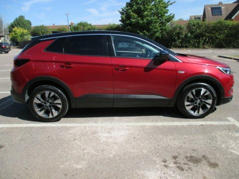 Vauxhall Grandland X 1.2 Turbo Sri Red #4