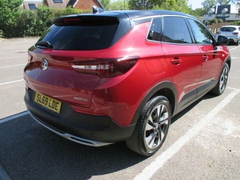 Vauxhall Grandland X 1.2 Turbo Sri Red #5