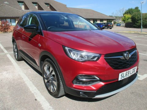 Vauxhall Grandland X 1.2 Turbo Sri Red