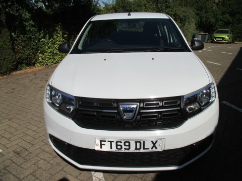 Dacia Sandero 1.0 Sce Essential White #3