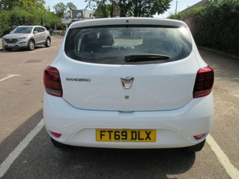 Dacia Sandero 1.0 Sce Essential White #4