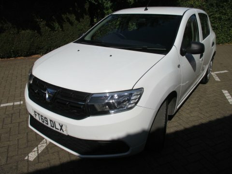 Dacia Sandero 1.0 Sce Essential White #2
