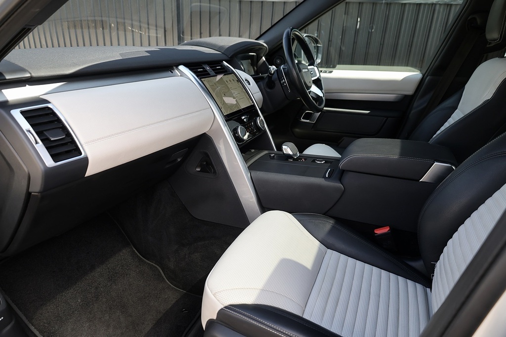 Land Rover Discovery D250 Mhev R-dynamic Se Silver #3