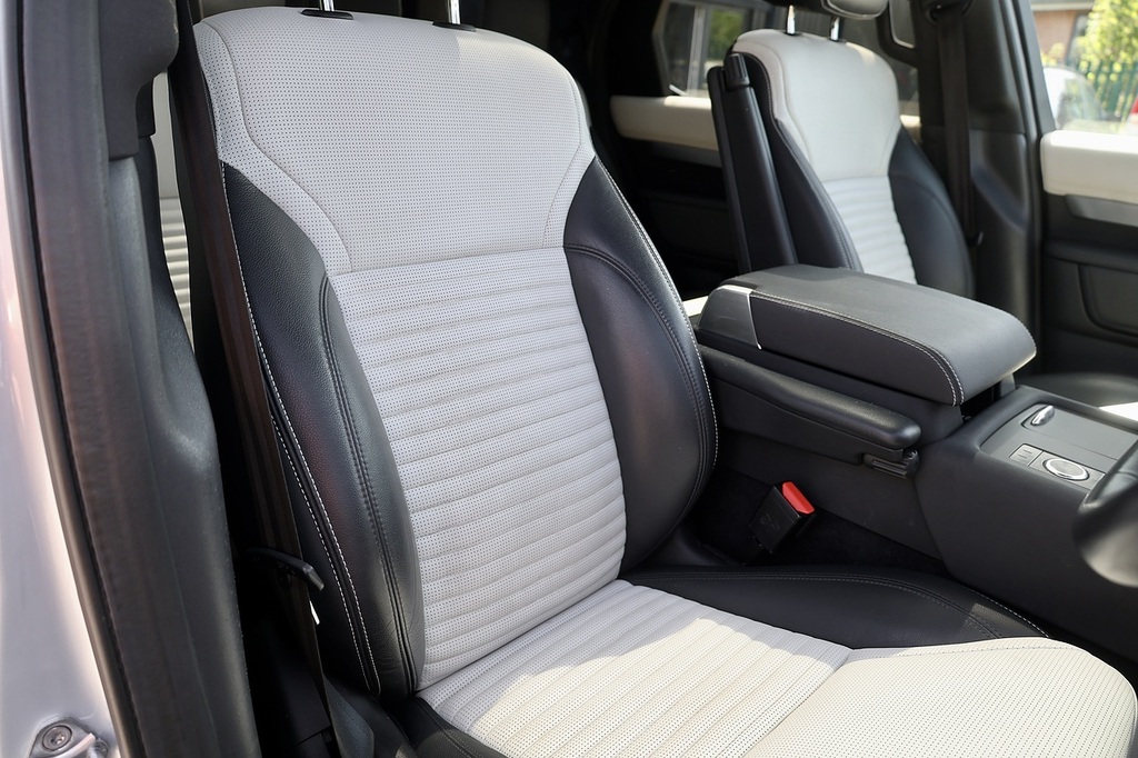 Land Rover Discovery Discovery Sport R-dynamic Hse D Mhev Silver #23