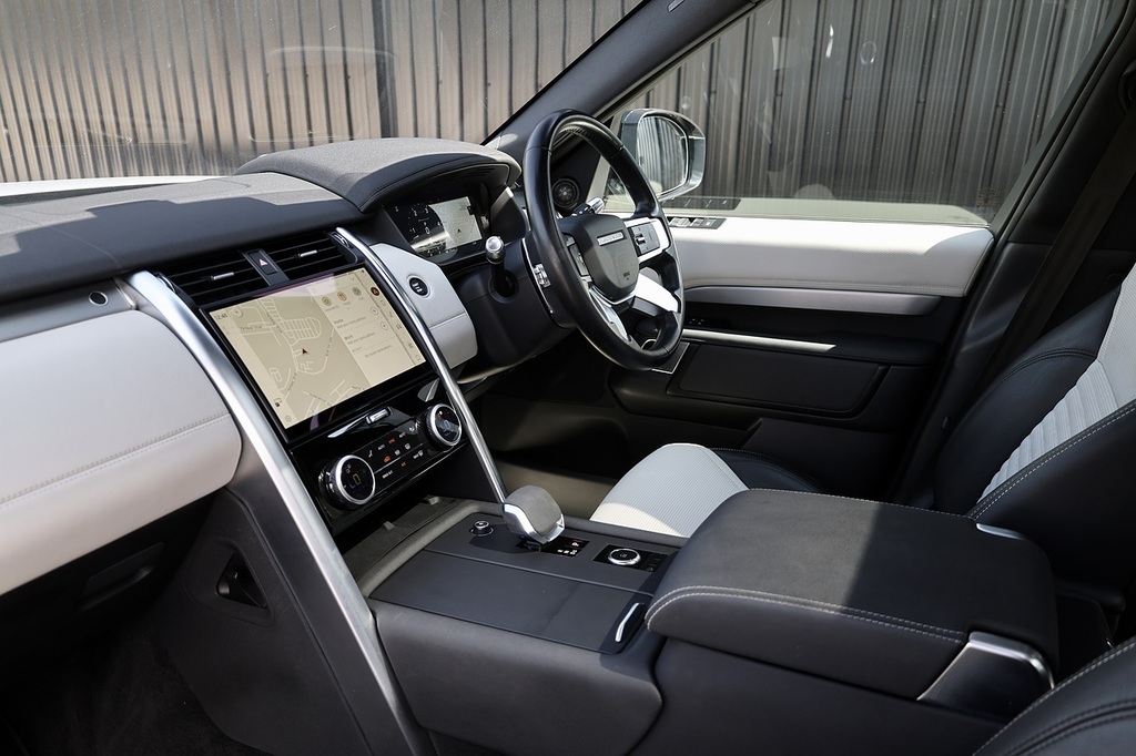 Land Rover Discovery D250 Mhev R-dynamic Se Silver #6