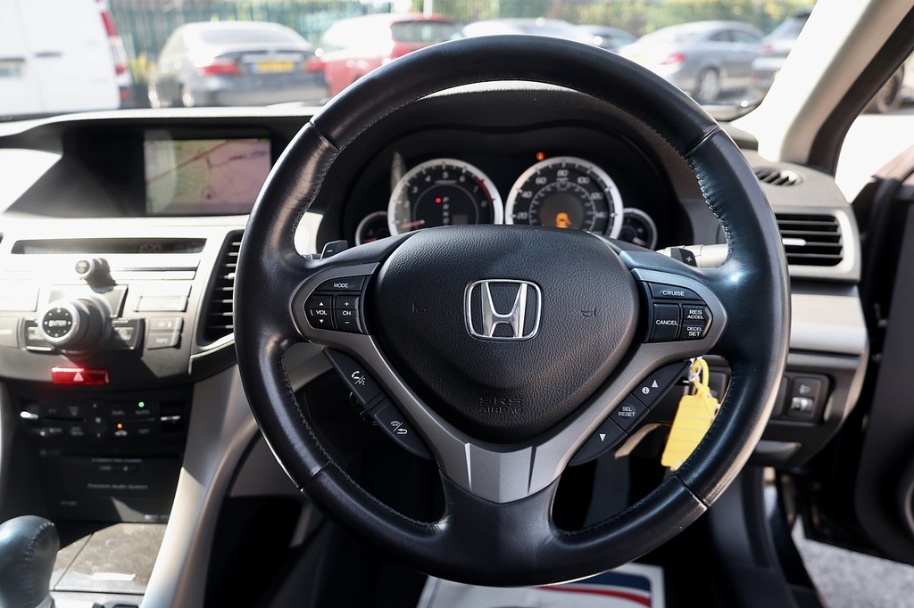 Honda Accord 2.2L I-dtec Ex Gt 148 Bhp Silver #16
