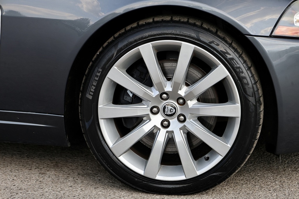 Jaguar XKR 4.2 V8 Convertible Euro 4 420 Ps  #38