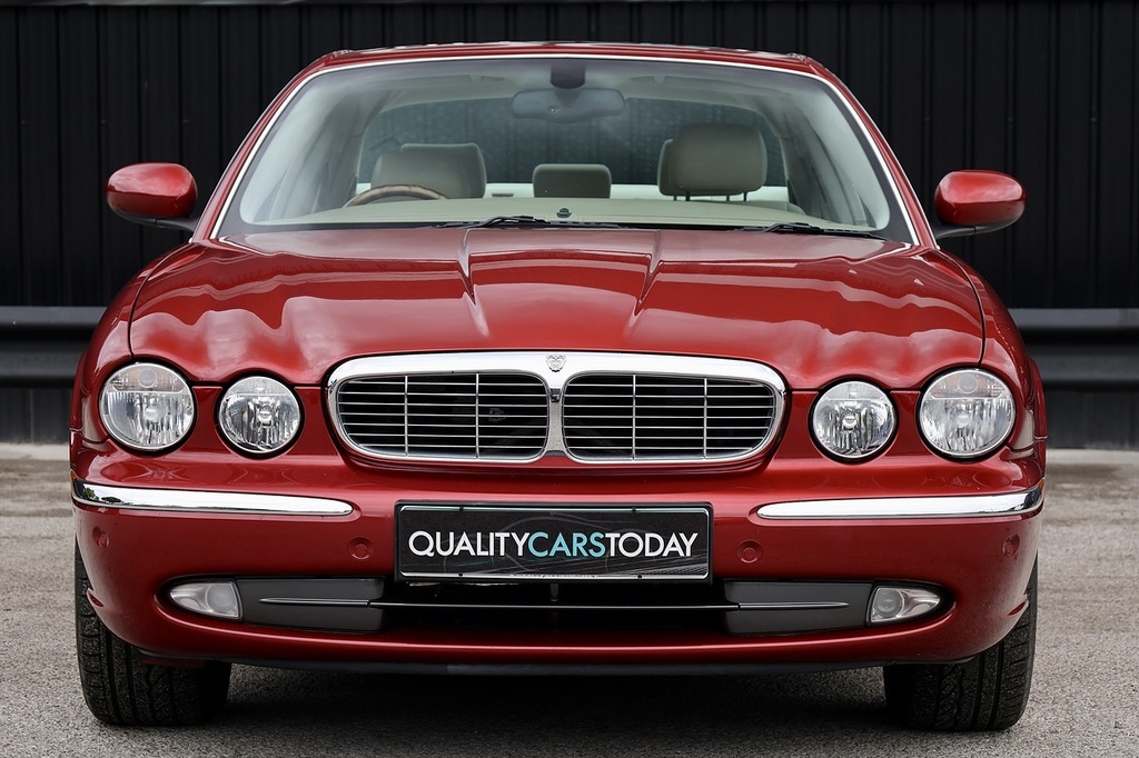 Jaguar XJ Xj8 Se Red #4