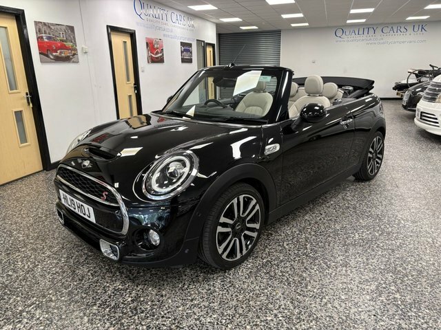 Mini Convertible 2.0 Cooper S Exclusive Convertible Step Black #4