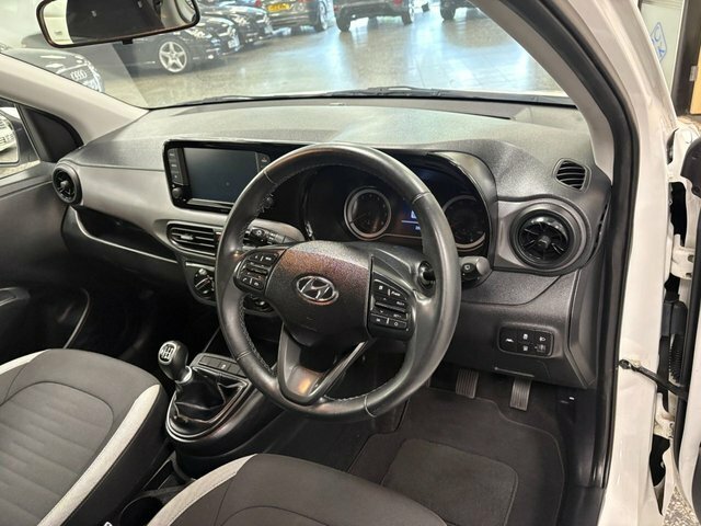 Hyundai I10 1.2 Se Connect Hatchback Euro 6 White #2