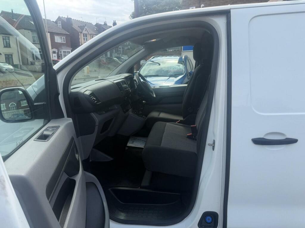 Peugeot Expert 1.6 Bluehdi 1000 Professional Standard Panel Van M White #9