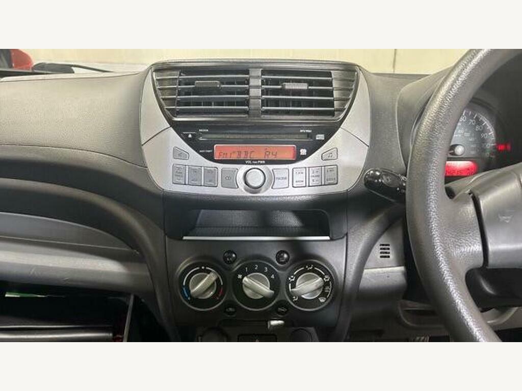 Nissan Pixo 1.0 N-tec Black #13