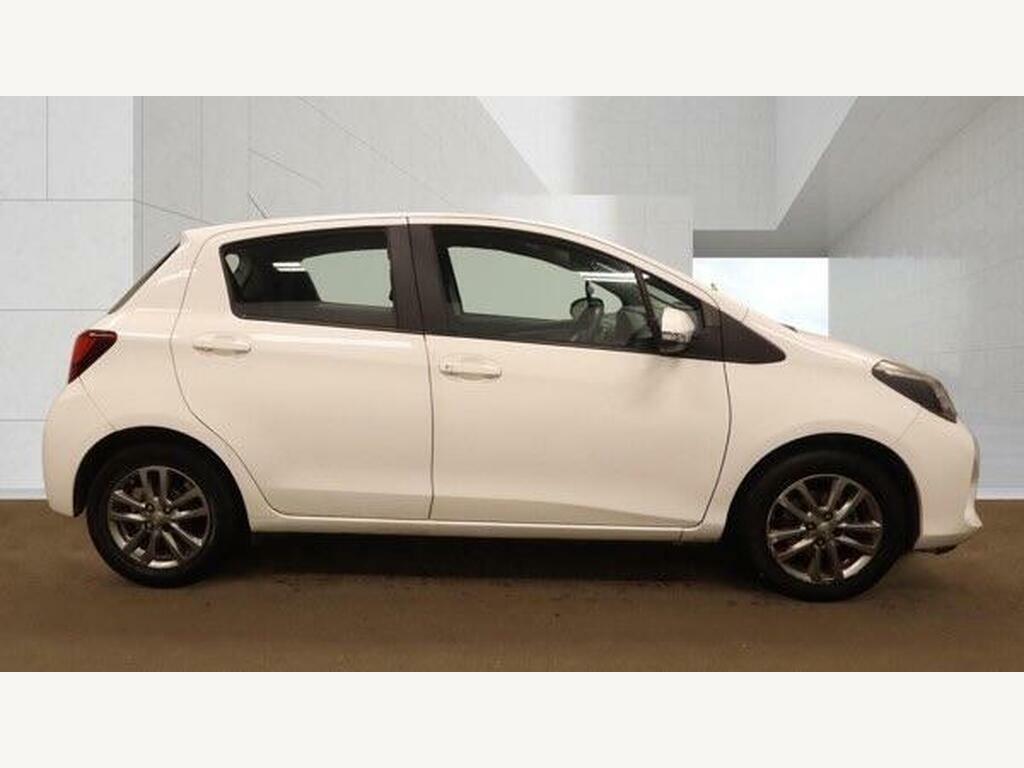 Toyota Yaris 1.33 Dual Vvt-i Icon Multidrive S Euro 5 White #4