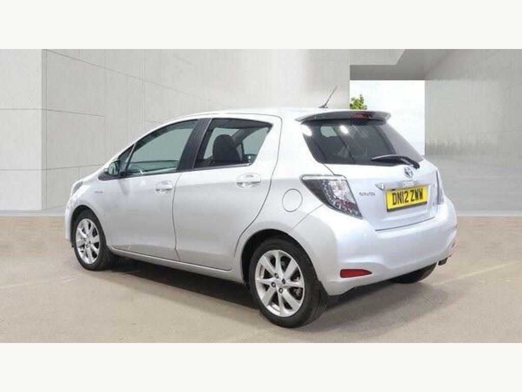 Toyota Yaris 1.5 Vvt-h T Spirit Cvt Euro 5 Silver #3