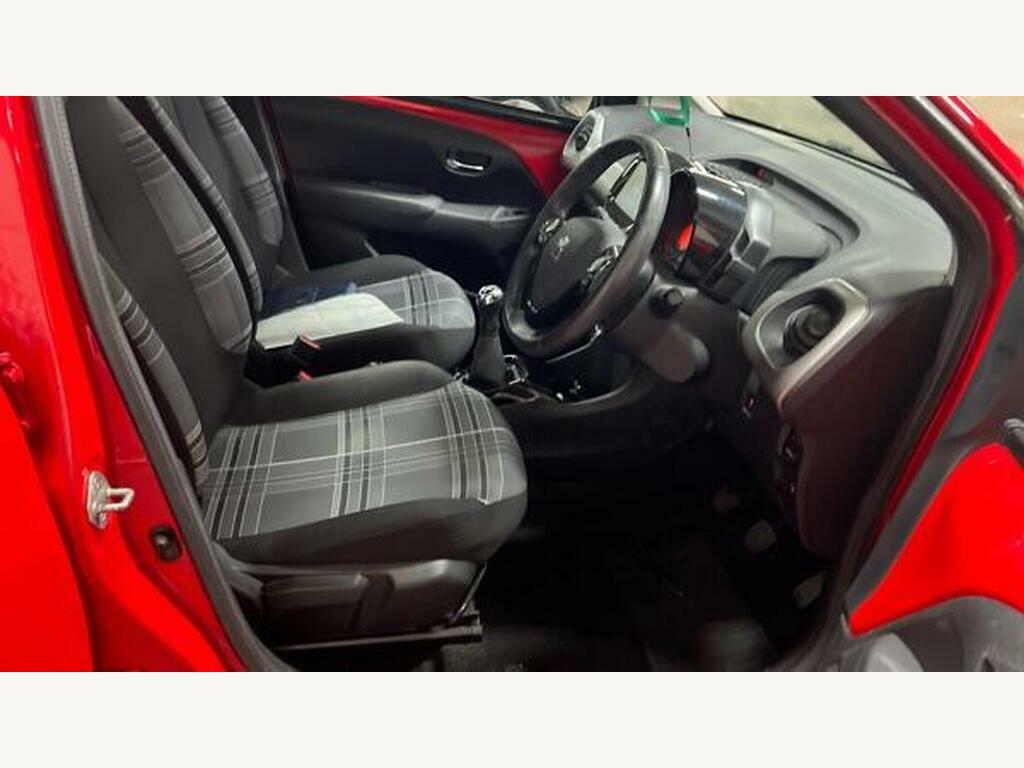Peugeot 108 1.2 Puretech Allure Top 5Dr- Roof- Camera Black #11
