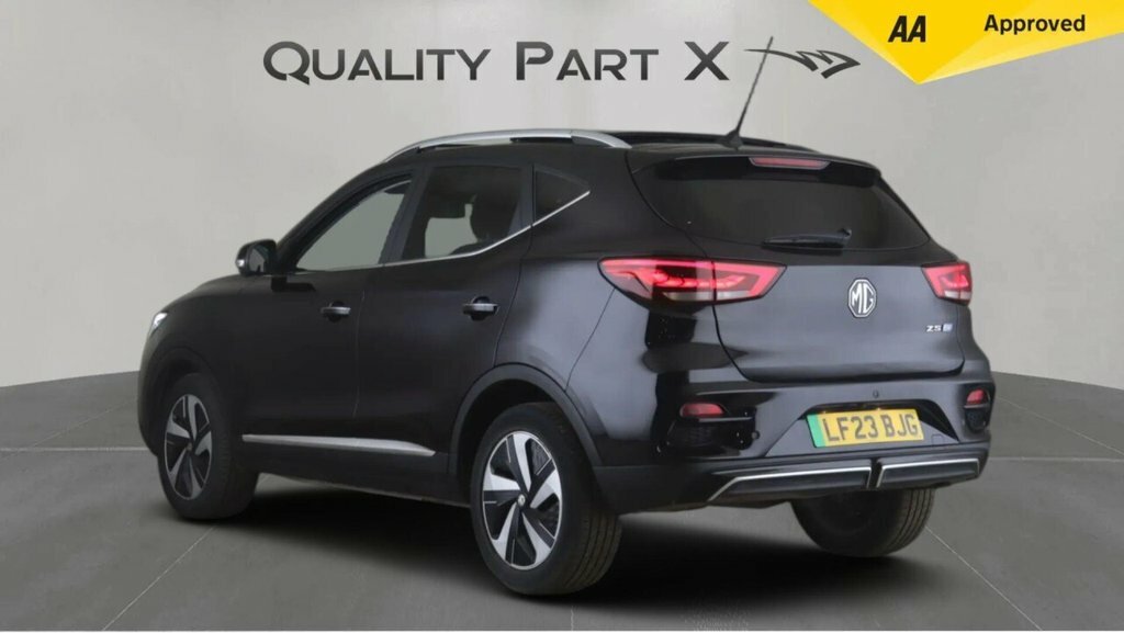 MG ZS Suv LF23BJG Black #5