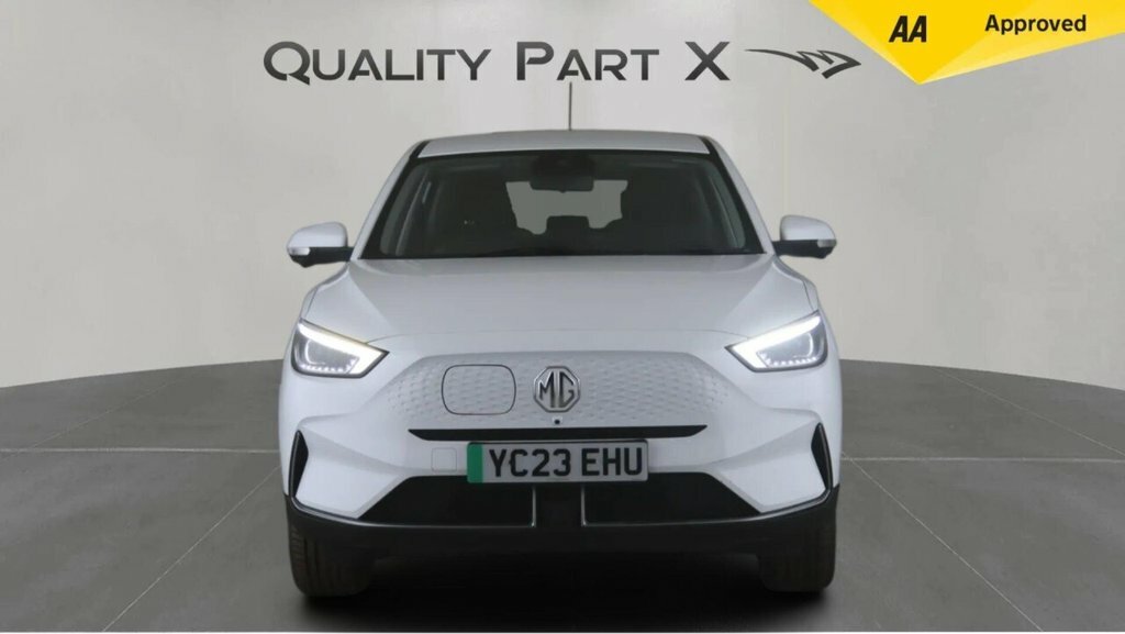 MG ZS Suv YC23EHU White #2