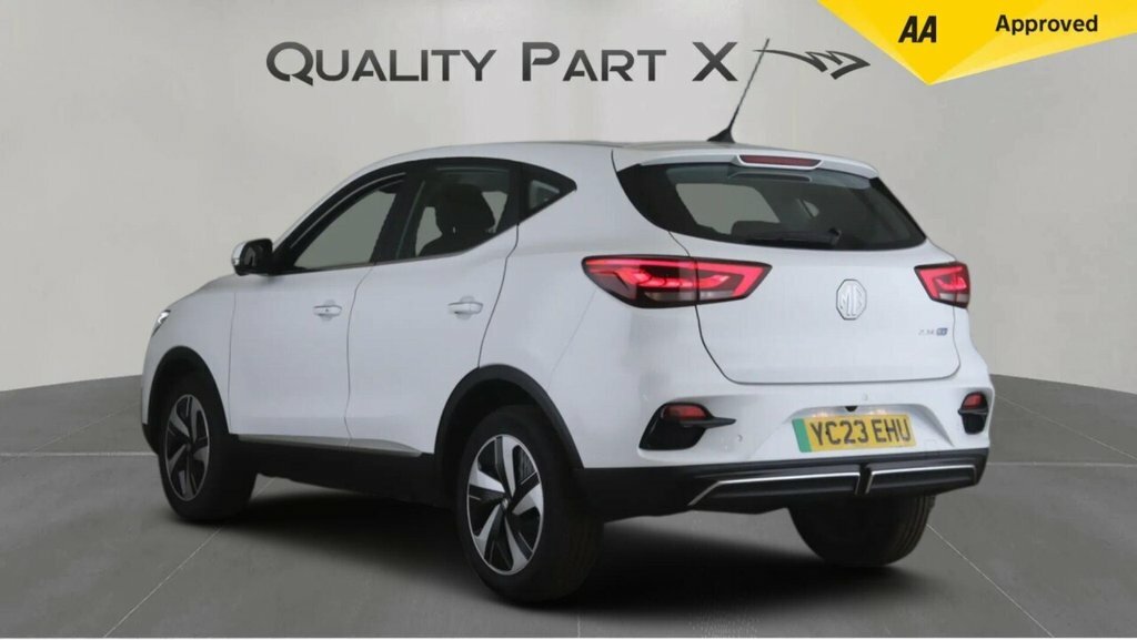 MG ZS Suv YC23EHU White #5
