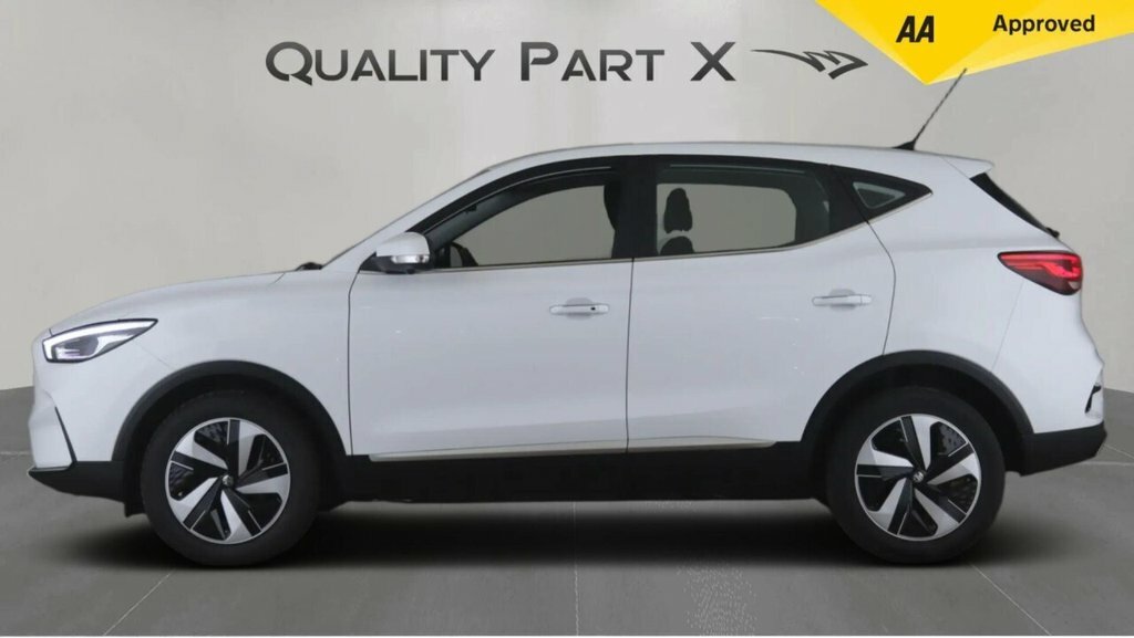MG ZS Suv YC23EHU White #4