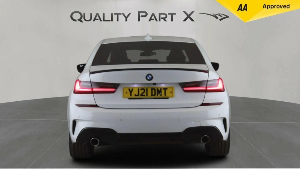BMW 3 Series Saloon YJ21DMT White #5