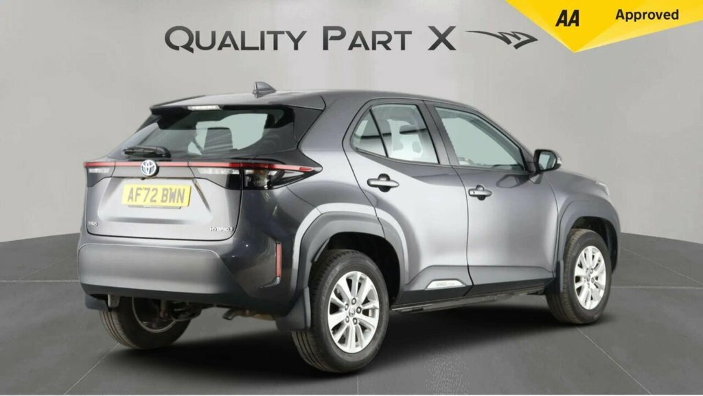Toyota Yaris Cross Suv Grey #4