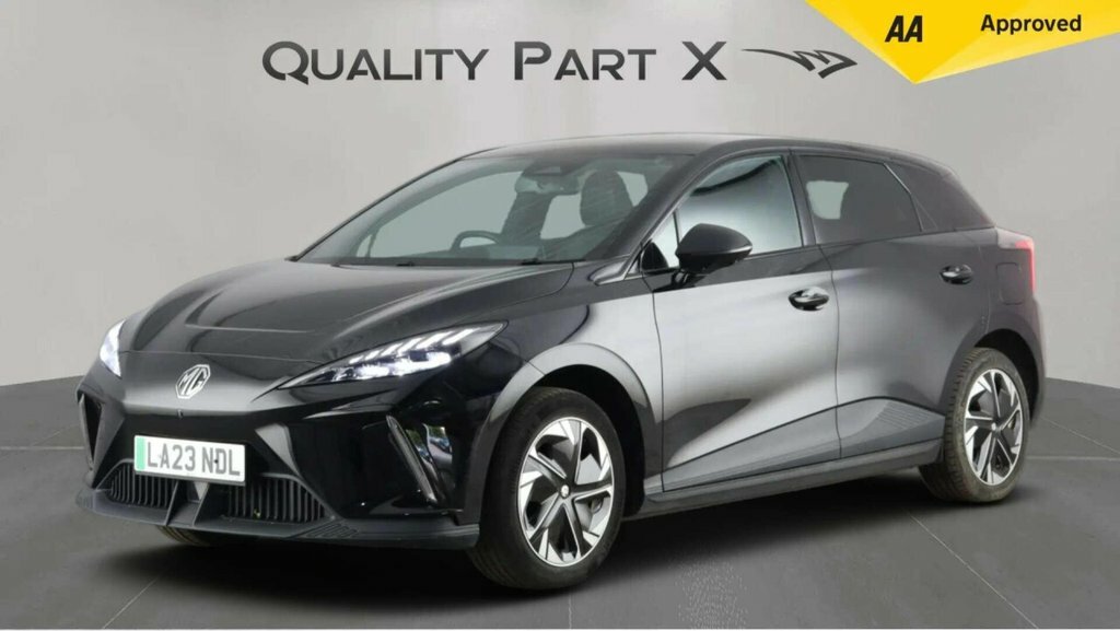 MG MG4 Hatchback Black #3