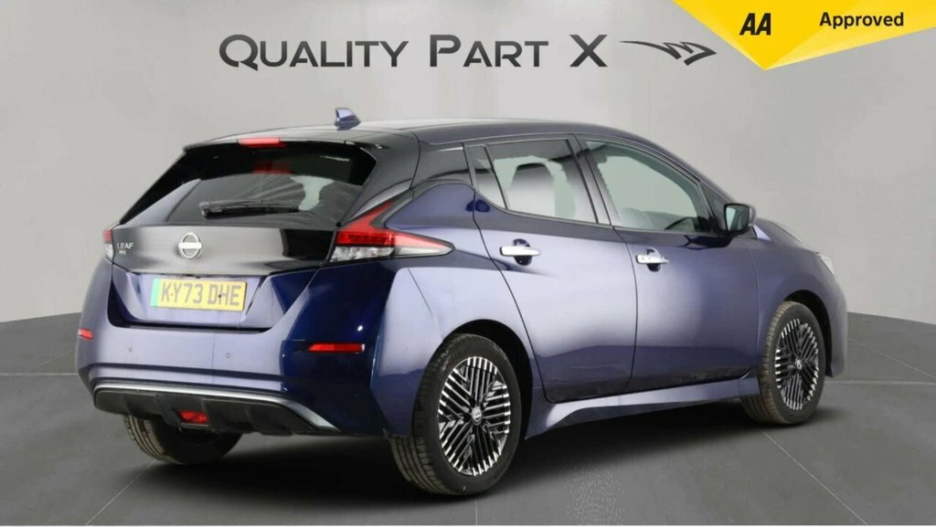 Nissan Leaf Hatchback KY73DHE Blue #5