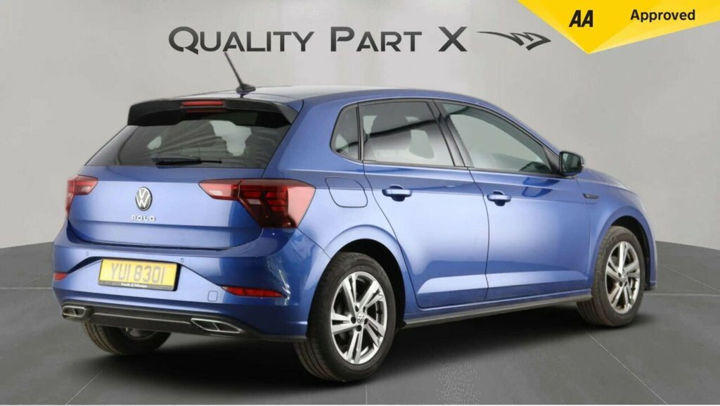 Volkswagen Polo Hatchback YUI8301 Blue #5