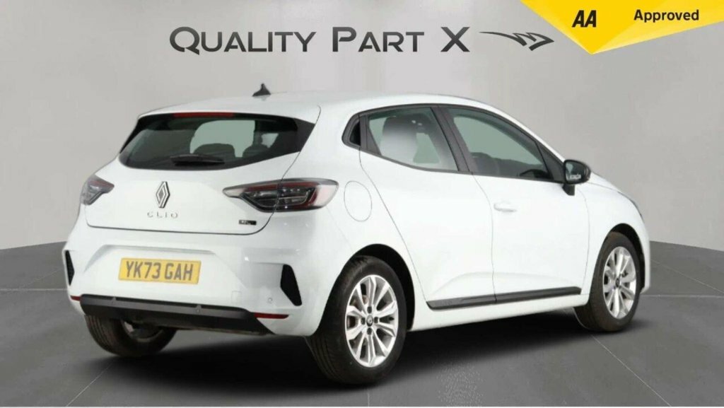 Renault Clio Hatchback White #5