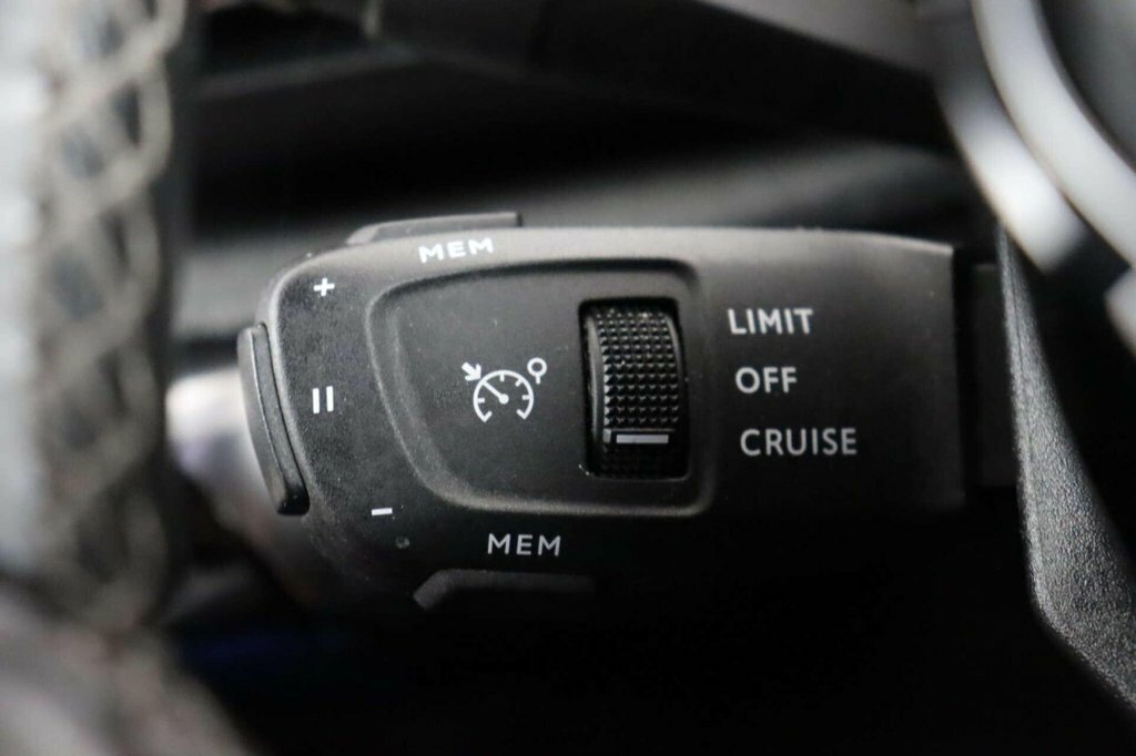 Peugeot 5008 1.2 Puretech Allure Premium Euro 6 Ss #23